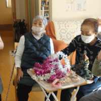 鹿児島ディサービス　クリスマスツリー　飾り付け