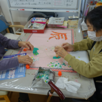 鹿児島ディサービス　正月　ちぎり絵