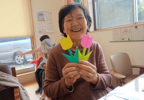鹿児島デイサービス 創作活動 チューリップ