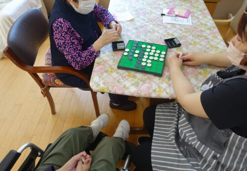 鹿児島 デイサービス オセロ ボードゲーム