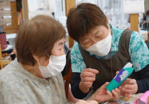 鹿児島デイサービス 創作活動 ミニ鯉のぼり