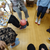 鹿児島ディサービス レク活動 ボール運動
