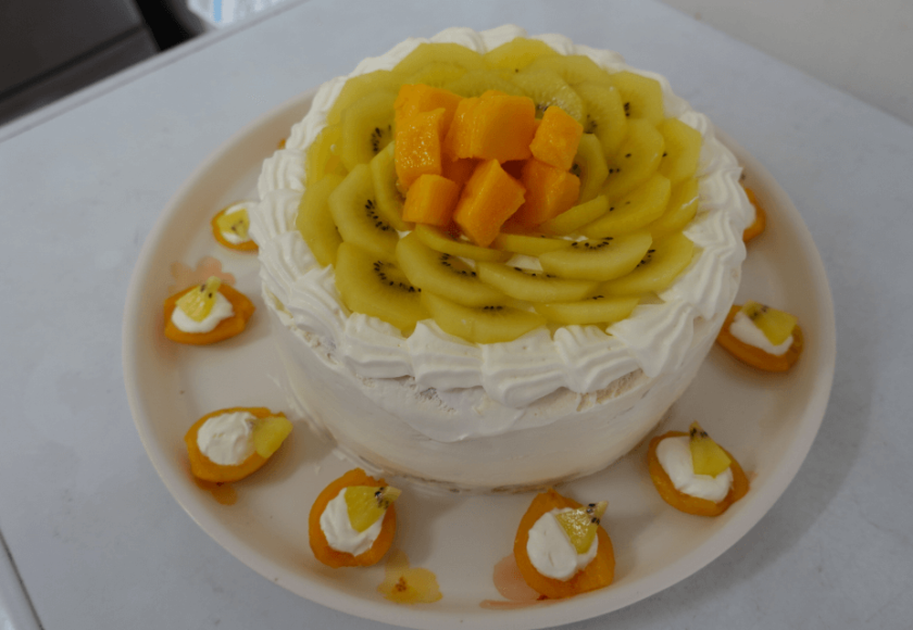 鹿児島ディサービス　誕生日　手作りケーキ