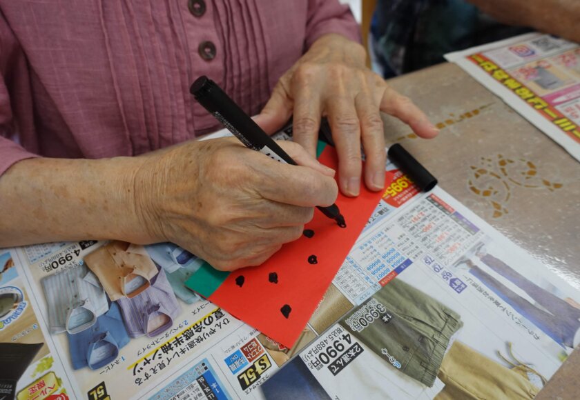 鹿児島デイサービス　創作活動　スイカ