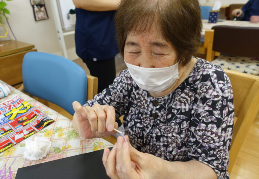 鹿児島ディサービス　創作活動　花火