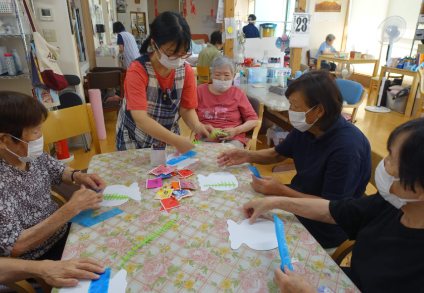 鹿児島ディサービス 創作活動 金魚