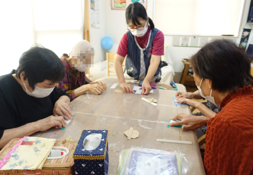 鹿児島ディサービス　創作活動　案山子