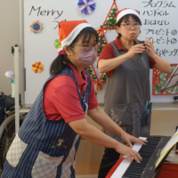 鹿児島 デイサービス クリスマス会 イベント 演奏