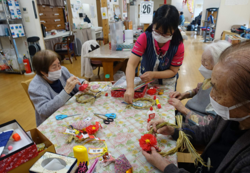 鹿児島ディサービス　創作活動　しめ縄