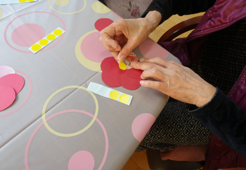 鹿児島ディサービス　創作活動　梅の花