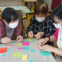 鹿児島ディサービス　創作活動　花作り