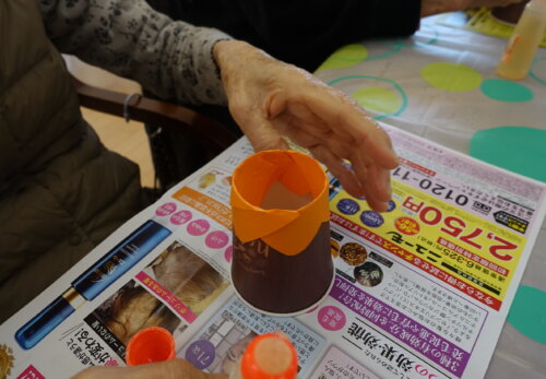 鹿児島 デイサービス 創作活動 画用紙 花