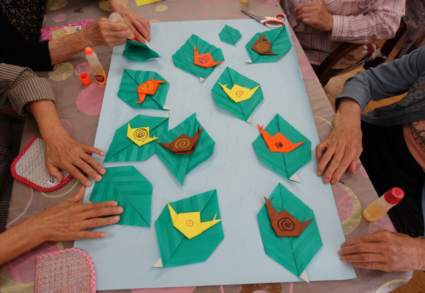 鹿児島 デイサービス 創作活動 壁紙 カタツムリ 梅雨