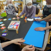 鹿児島 デイサービス 創作活動 壁紙作り 8月
