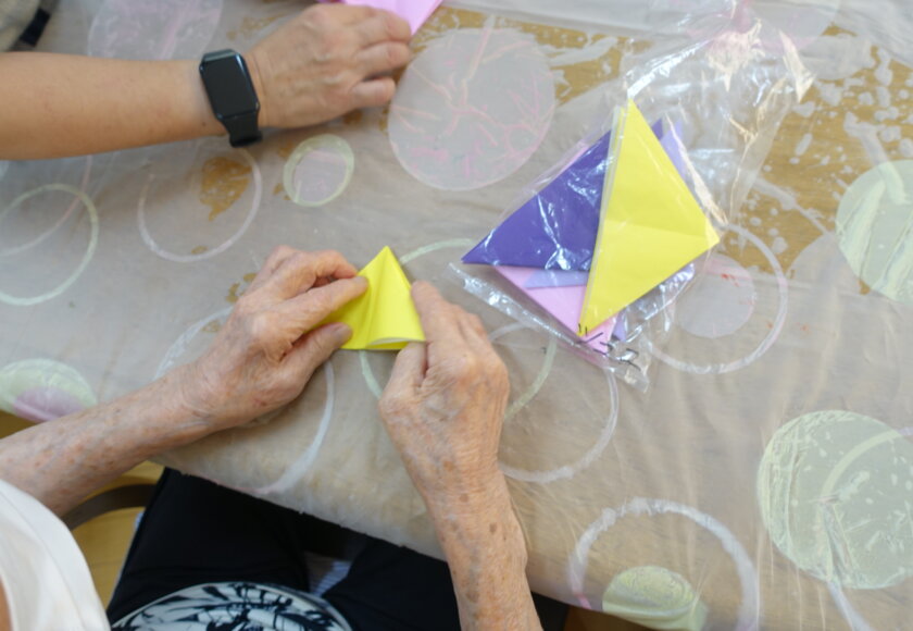 鹿児島　デイサービス　創作活動　折り紙　キノコ