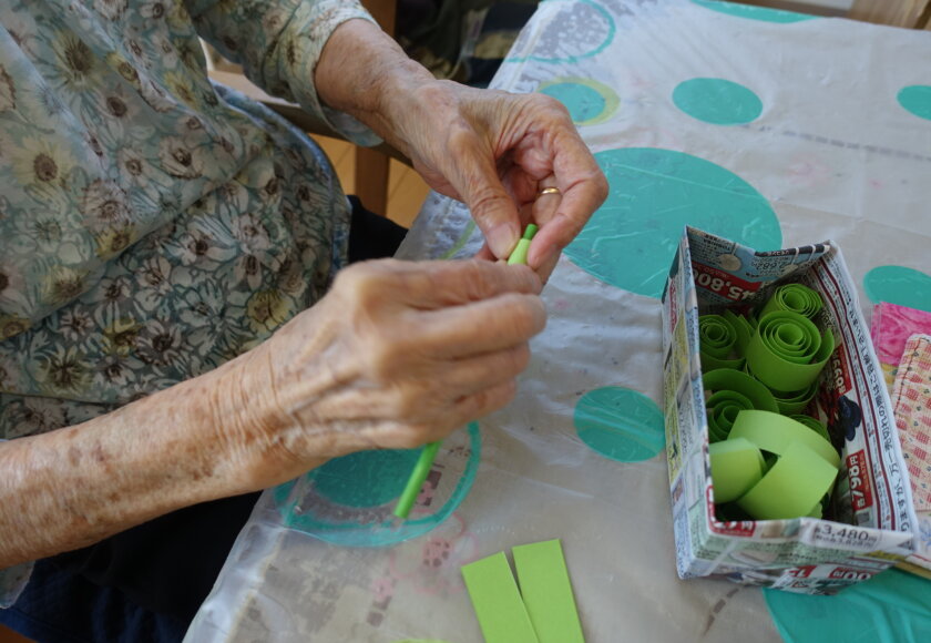 鹿児島　デイサービス　創作活動　ブドウ　マスカット