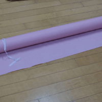 鹿児島デイサービス　テーブルクロス　取り付け