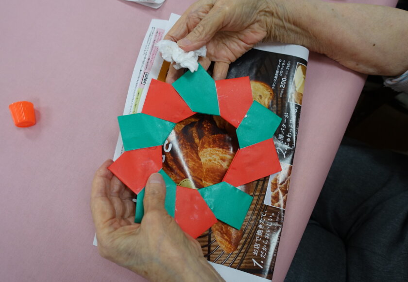 鹿児島　デイサービス　創作活動　クリスマス　リース