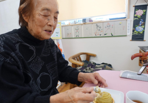 鹿児島デイサービス　おやつ　ケーキ