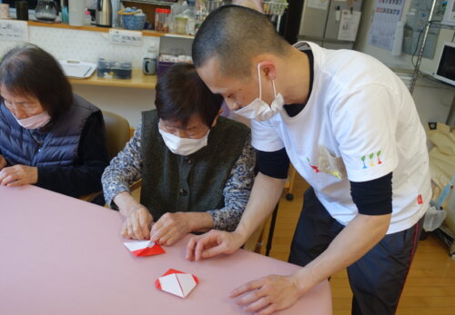 鹿児島　デイサービス　創作活動　バレンタインデー　ハート