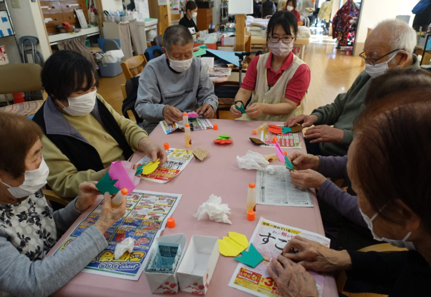 鹿児島ディサービス 創作活動 チューリップ