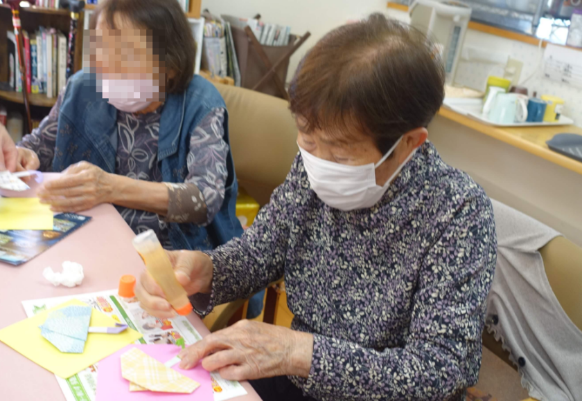 鹿児島ディサービス　創作活動　傘