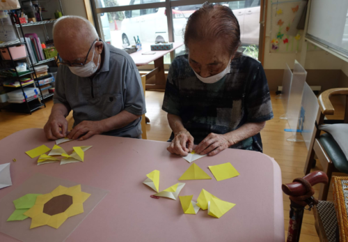 鹿児島ディサービス　創作活動　ひまわり