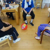 鹿児島ディサービス レク活動 ボール